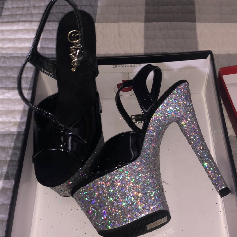 NEW IN BOX Pleaser Heels